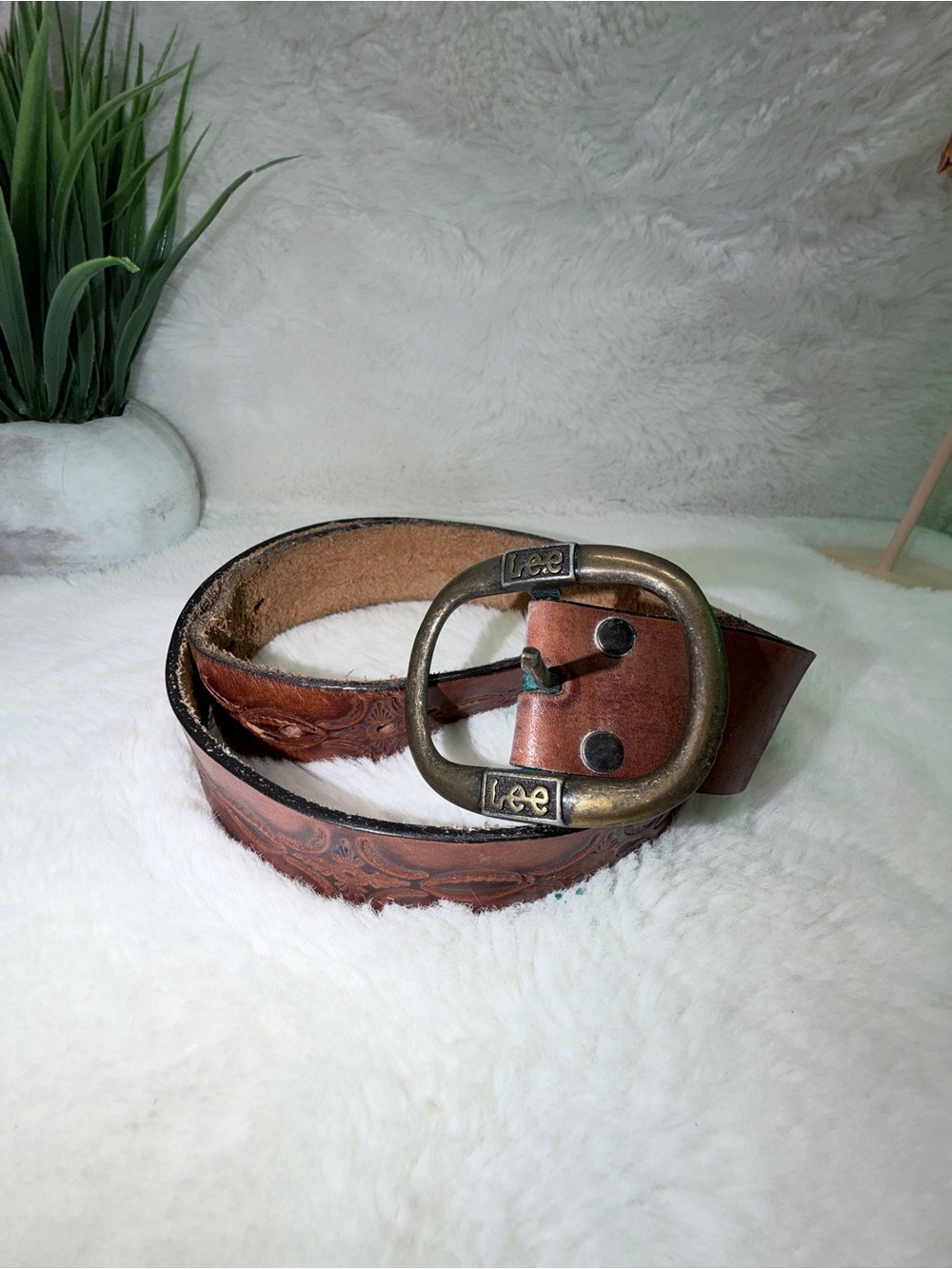 Lee Leather Brown Embossed Leather Belt with Antique Brass Buckle 💝 1.5” Wide